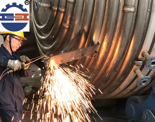 不銹鋼反應釜滾動設(shè)備的反常噪音分析